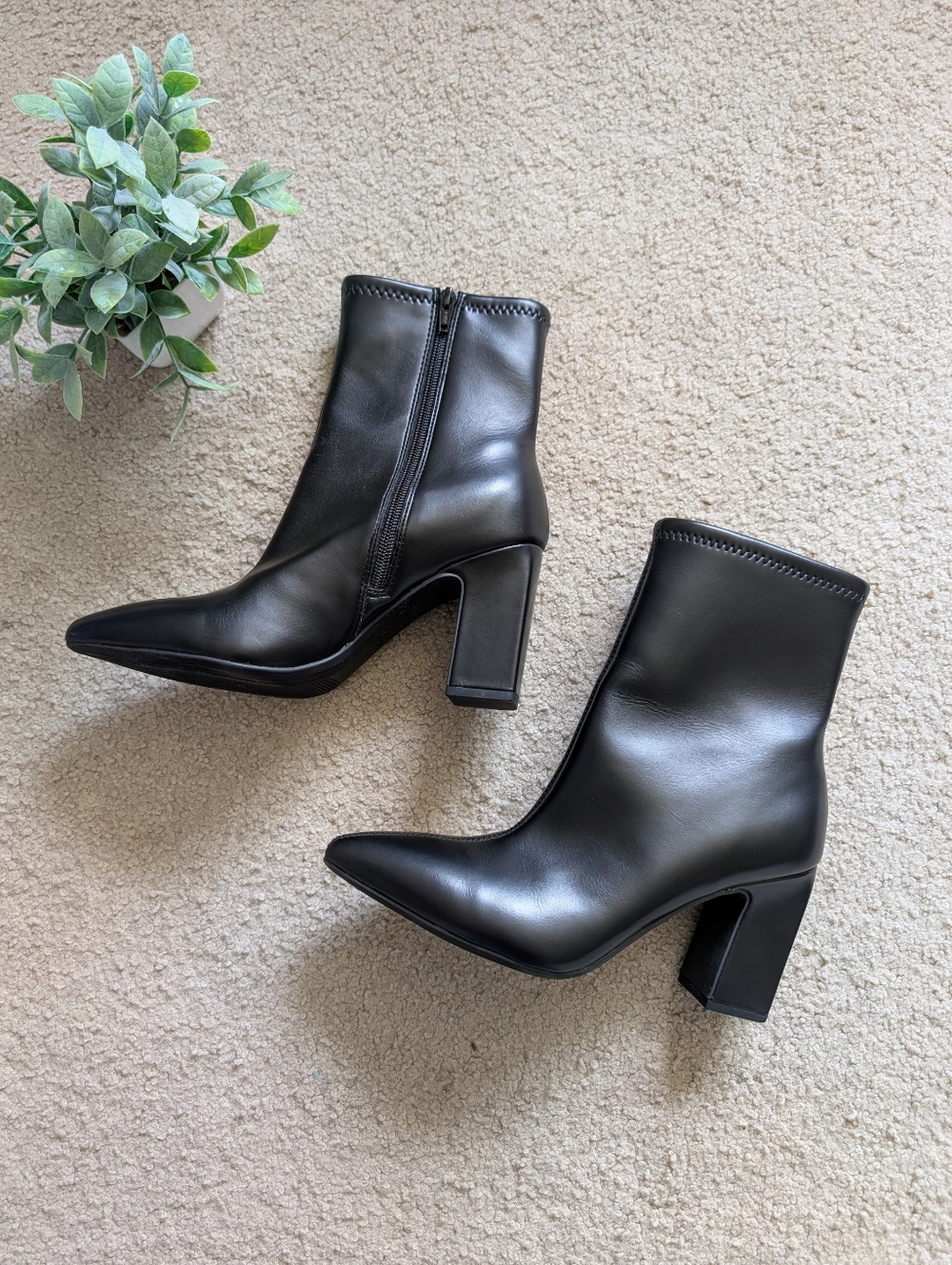 A New Day Pointy Toe Block Heel Ankle Boots Black 6.5